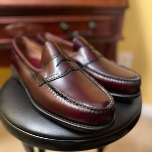 Bass Weeguns penny loafers